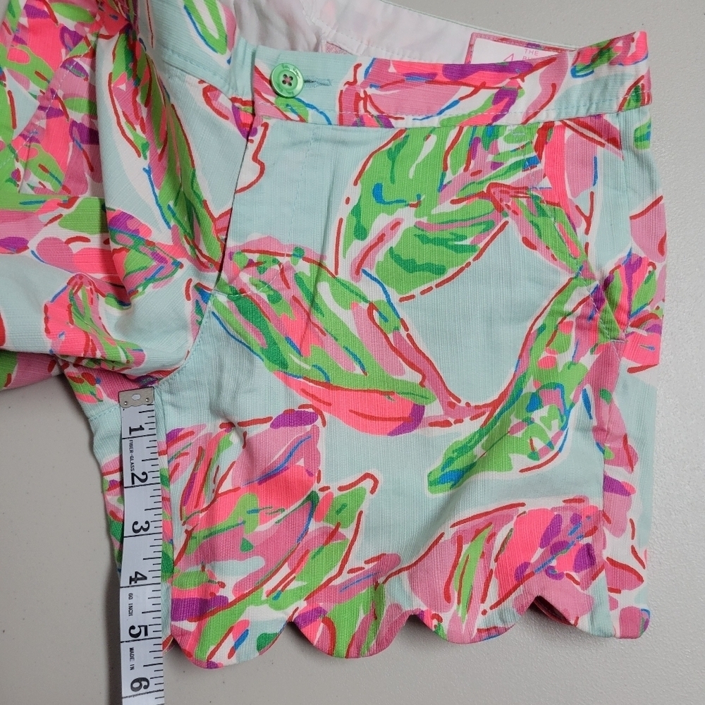 Lilly Pulitzer In The Vias Buttercup Scalloped Shorts Size 4. - Picture 14 of 14